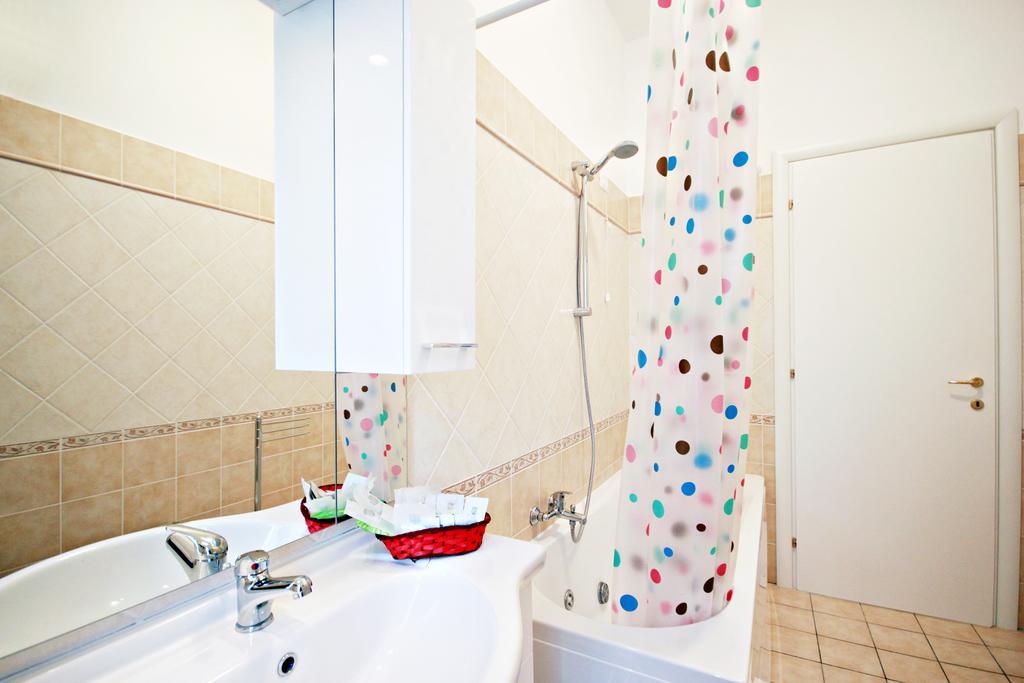 Guesthouse Holiday And Roma Dış mekan fotoğraf
